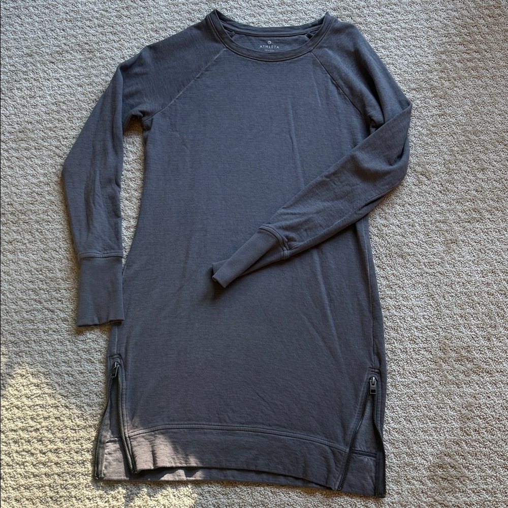 Athleta Heather Gray Long Sleeve Top